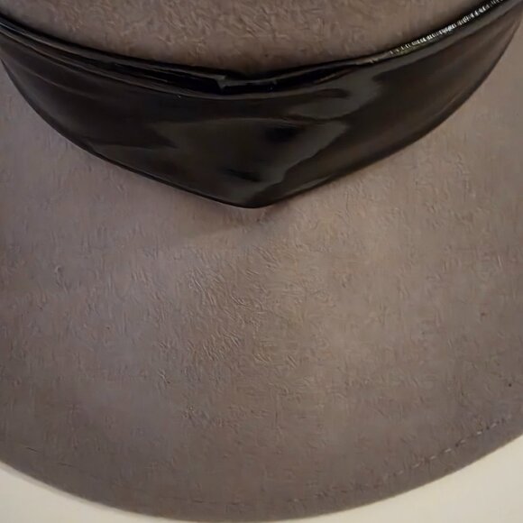 Hat - Picture 5 of 5